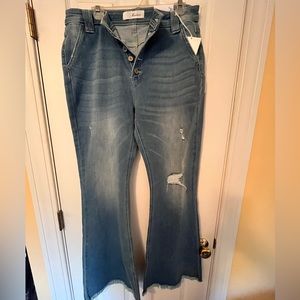 NEW with Tag
Brand: KANCAN USA
Color: Light Blue Wash